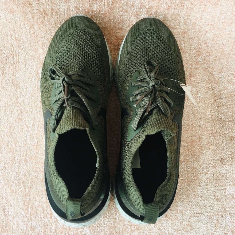 SOLD!NIKE Flyknit Epic React Army Green - Picture 6 of 10
